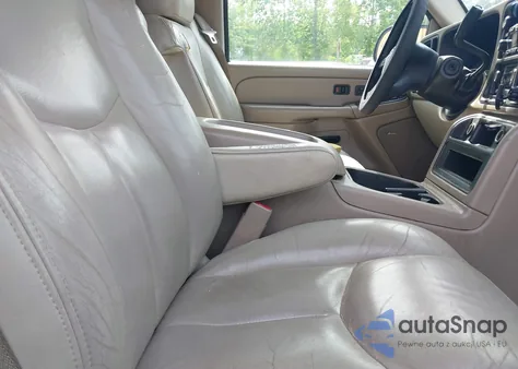 2005 Chevrolet Tahoe Lt from USA, damaged, VIN 1GNEC13T45R101304